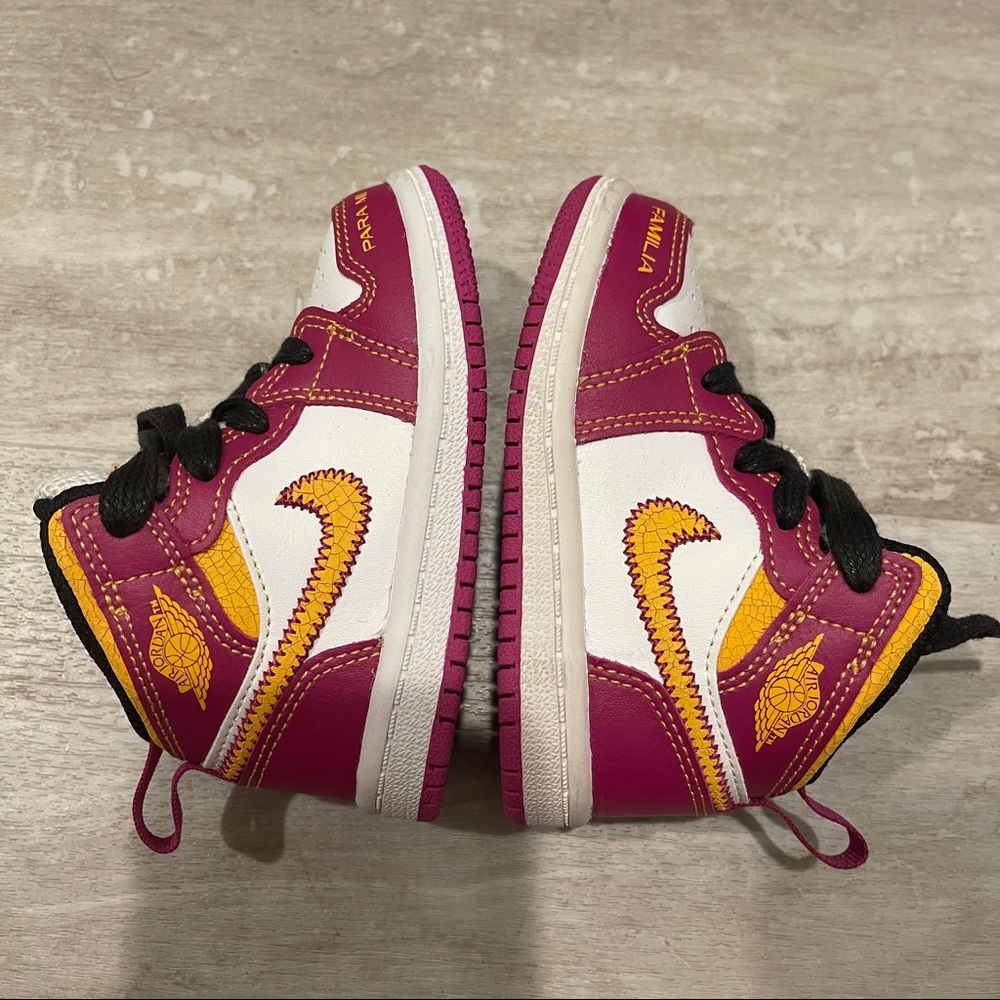 Jordan 1 DIA DE MUERTOS - Picture 8 of 9